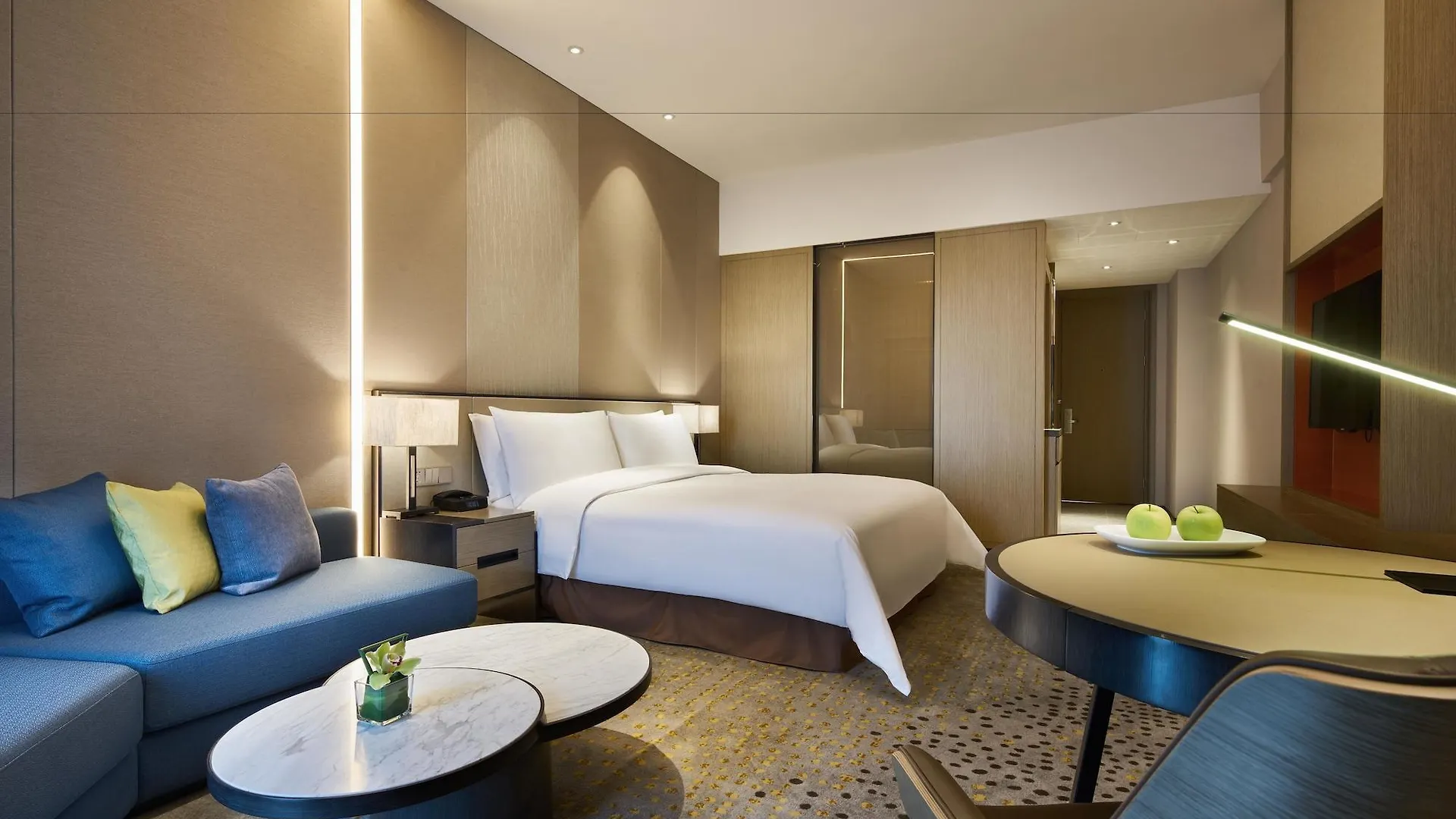 The Qube Hotel Shanghai Hongqiao 5*,  China
